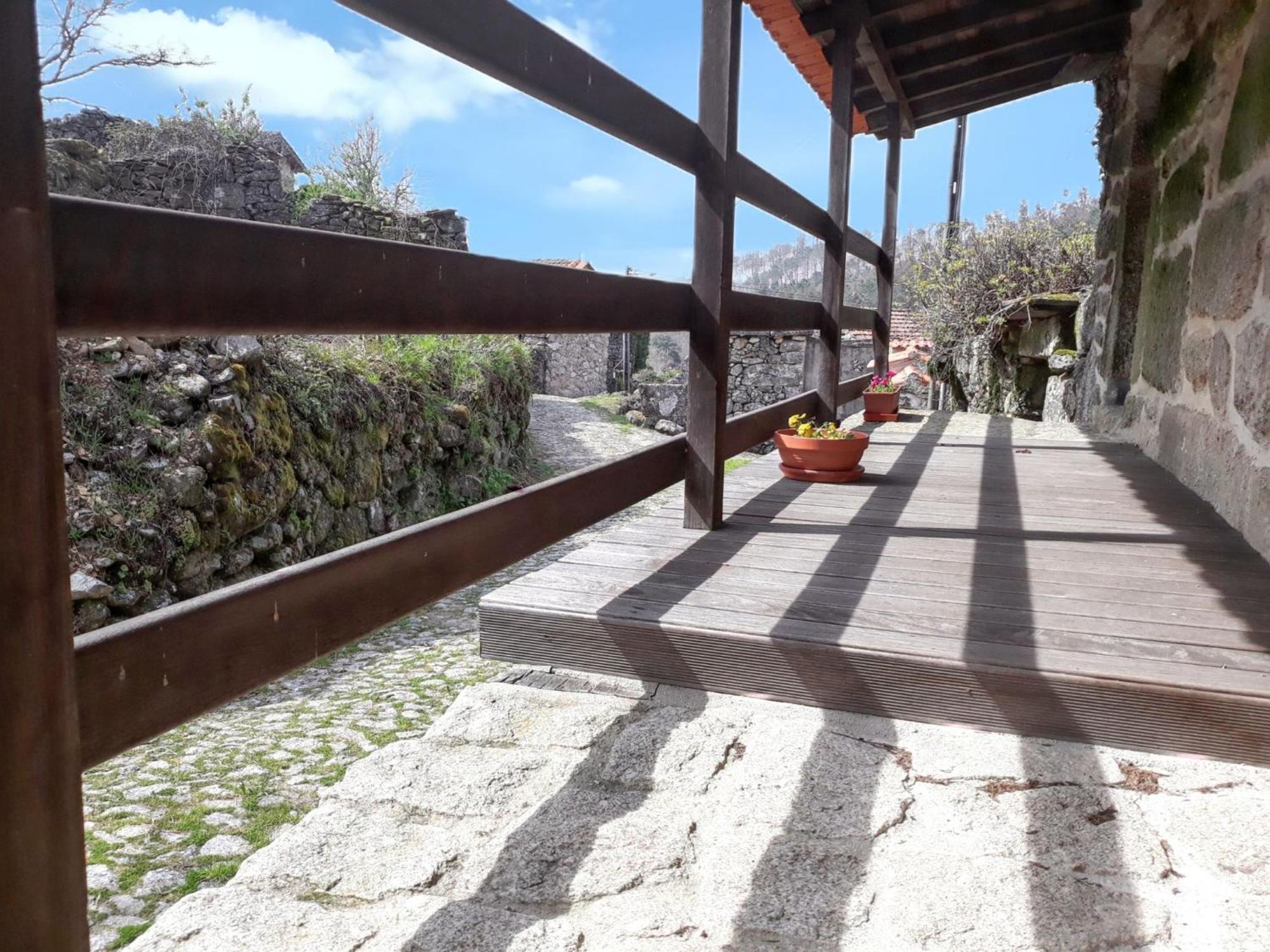 Вилла Welcoming House With Mountain View In Agueda Shared Pool Urgueira  Экстерьер фото